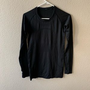 Lululemon thin shirt